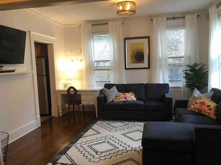 J Birds' Bungalow In The Heart Of Midtown 孟菲斯 外观 照片